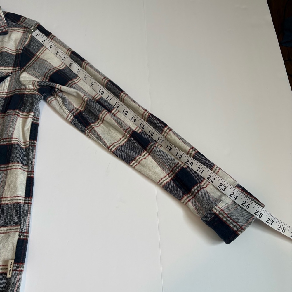 Men's Wind River, Plaid Button up Shirt in Navy, White & Red, Sz Large. - Picture 7 of 8